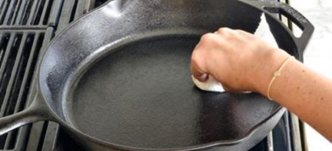 Список лучших методов чистки чугунных сковородок